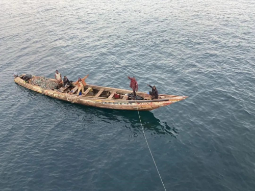 Yick Fung Shipping succeeds in salving 6 Guinea fishermen trapped offshore